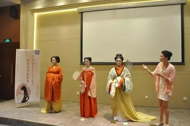服饰搭配