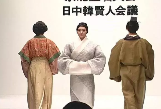 服饰搭配